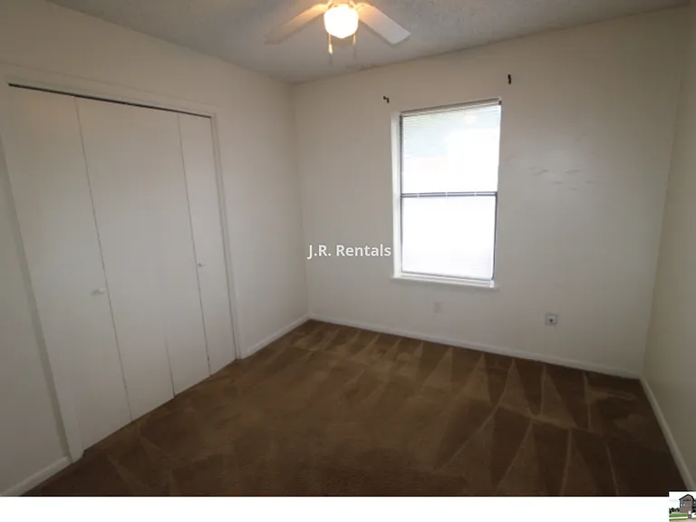 703 Traci Dr — Photo 25