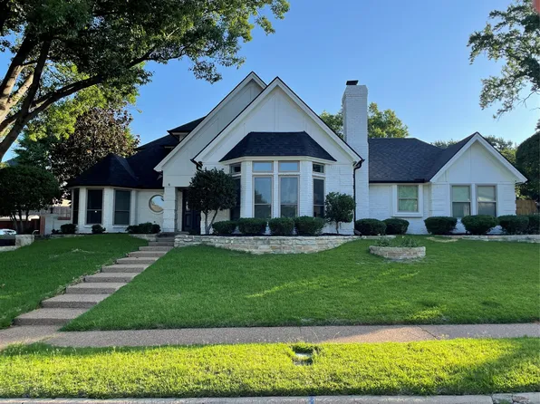 1300 Plantation Dr S, Colleyville, TX 76034