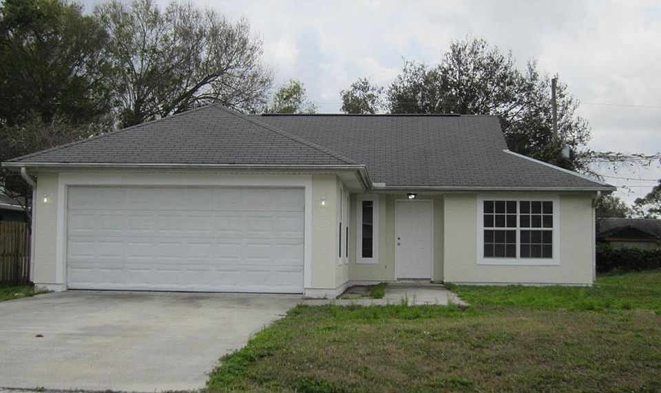 1st image of 3485 1st St