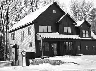 16 Nicholis Way, Falmouth, ME 04105