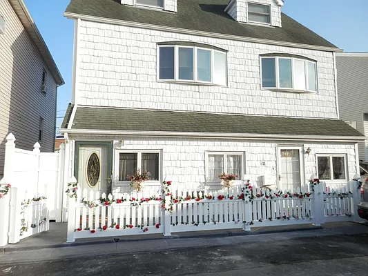 Sold by Fillmore | media 8