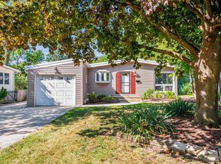 116 S Prospect St, Wheaton, IL 60187