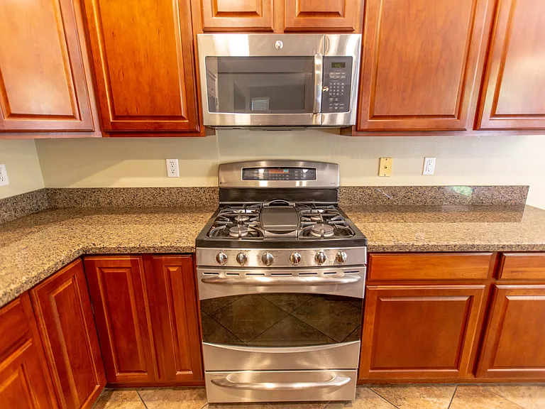 18815 E Swan Dr — Photo 16