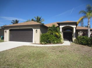 203 SE 19th Terrace Cpe, Coral, FL 33990