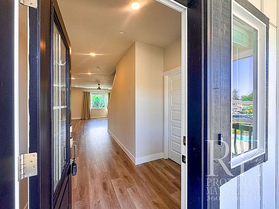 4th image of 4219 Nettle Dr SE