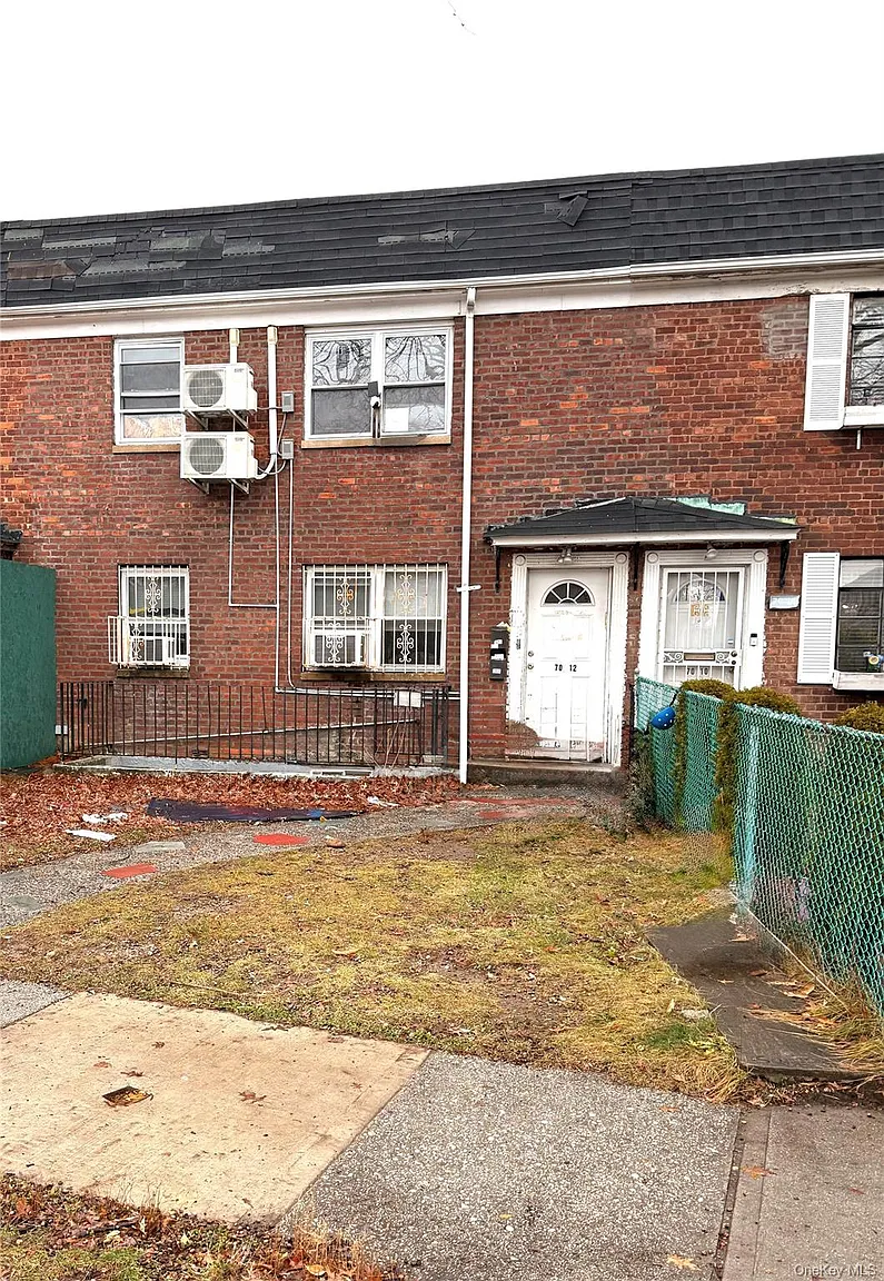 7012 141st Street photo 1