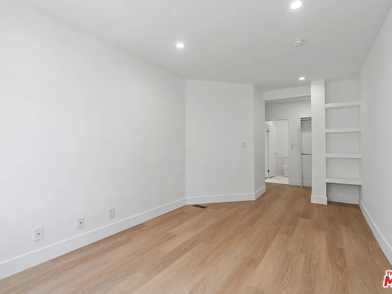 3939 Moore St #204 — Photo 29
