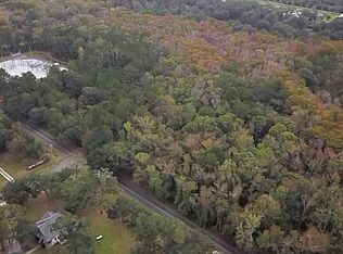 1981 Liberia Rd, Wadmalaw Island, SC 29487
