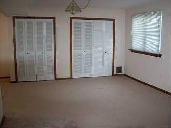 4th image of 509 Twin Circle Dr
