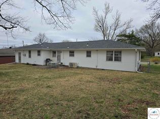 902 W Ohio St, Clinton, MO 64735