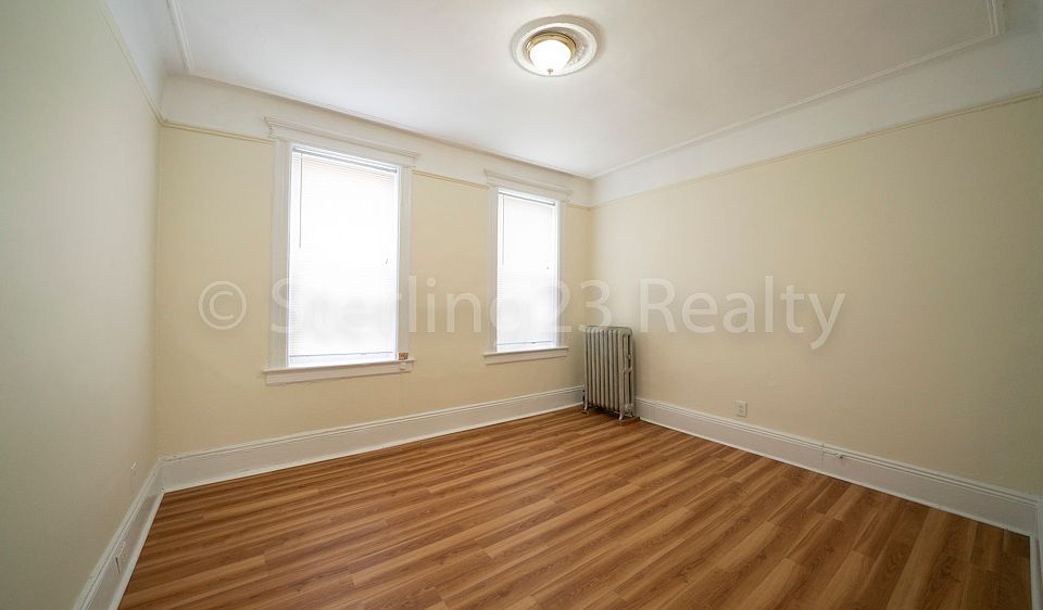 1st image of 25-13 31st Ave #8
