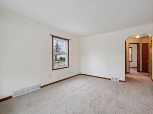 954 Moran Ave, Lincoln Park, MI 48146