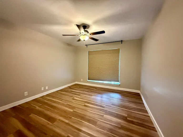 1310 Bobcat Pass — Photo 15