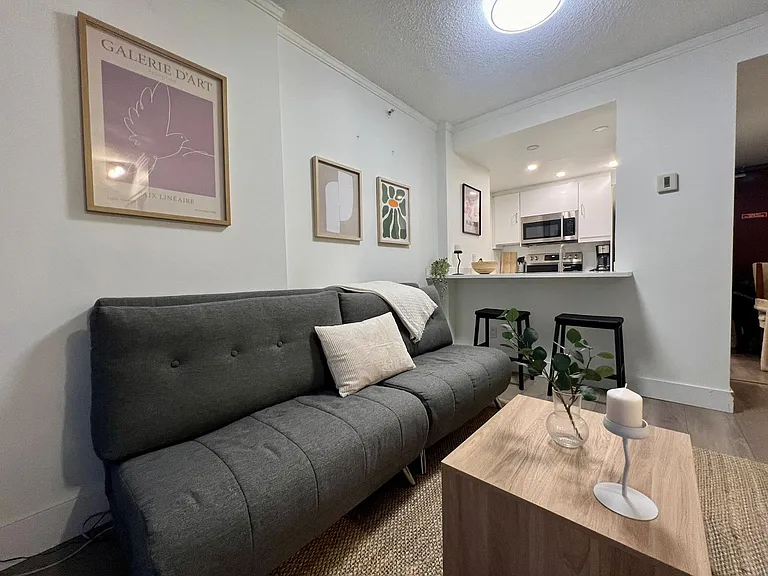 1050 Burrard St #2504 — Photo 3