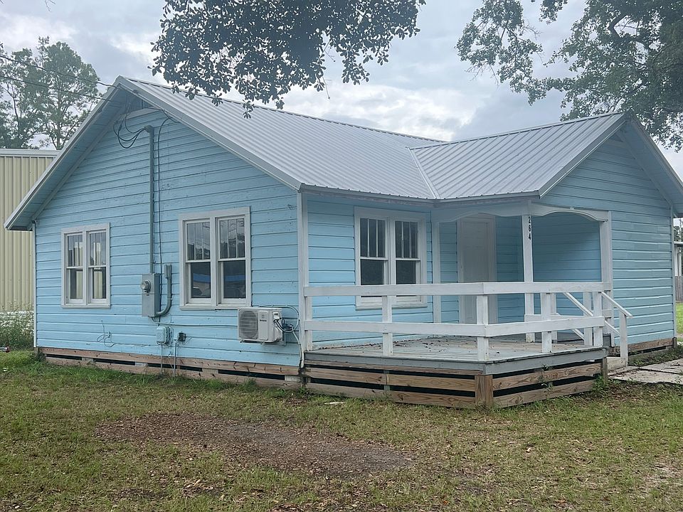 1st image of 264 N Mahogany Ln