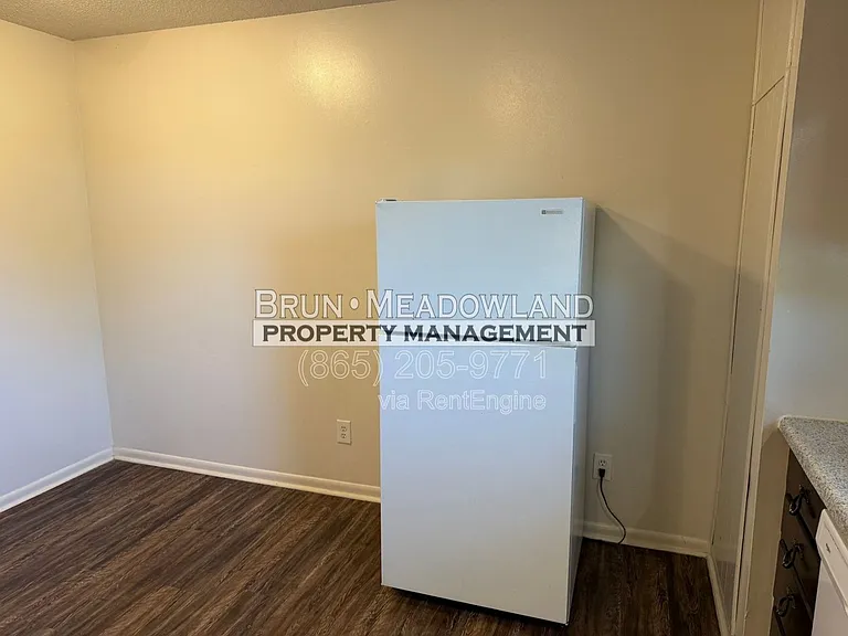 128 Lynnwood Dr #10 — Photo 5