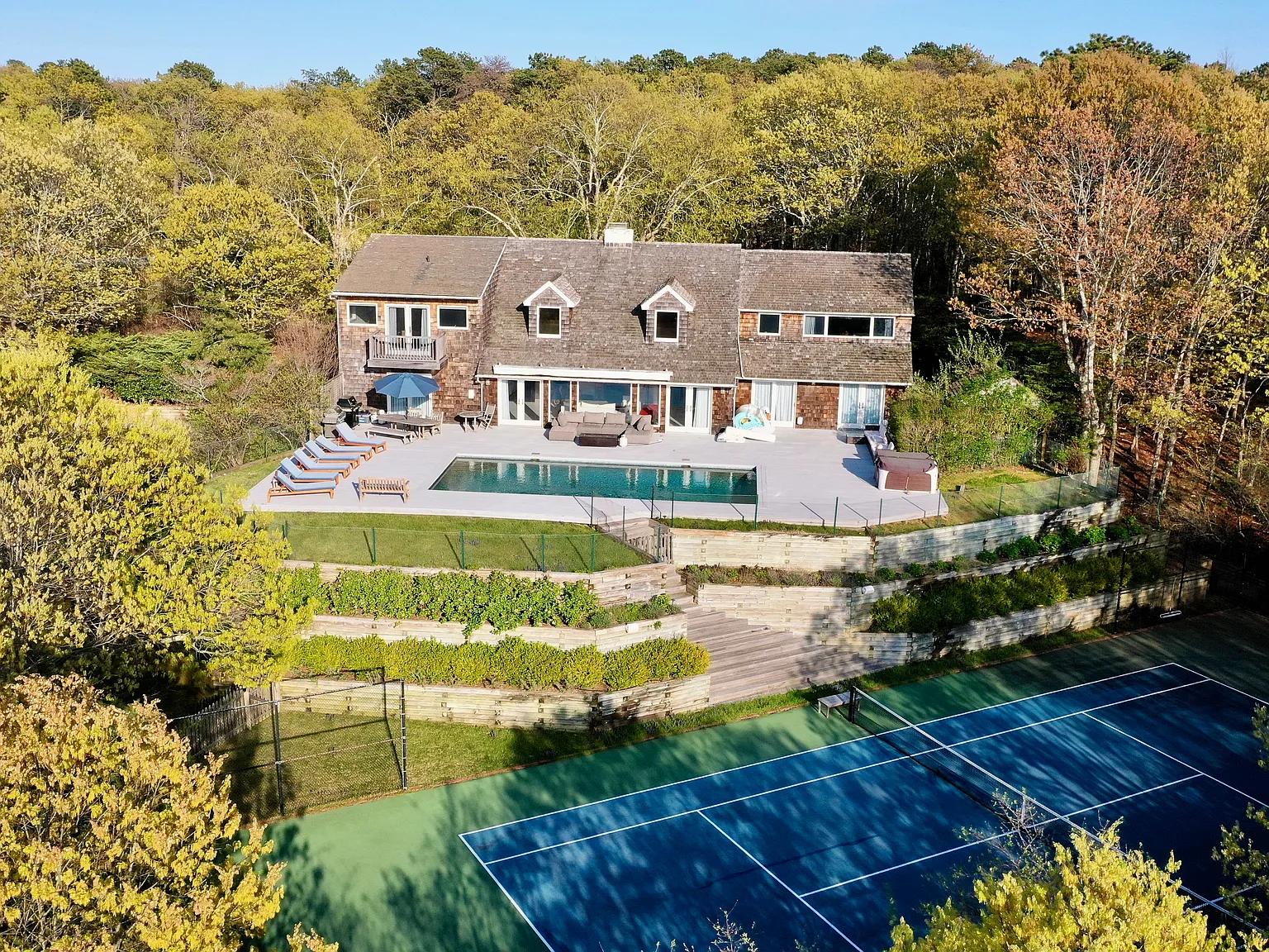 Water Mill Hilltop Estate with Tennis — Photo 1