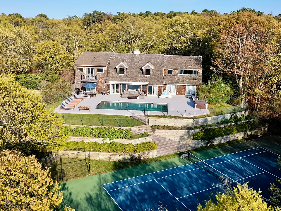 28 Deer Ridge Trl