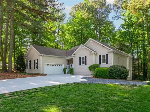 6011 Crabapple Way, Powder Springs, GA 30127