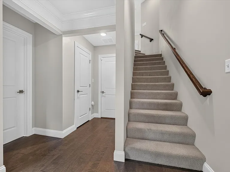 8013 Central Park Dr — Photo 7