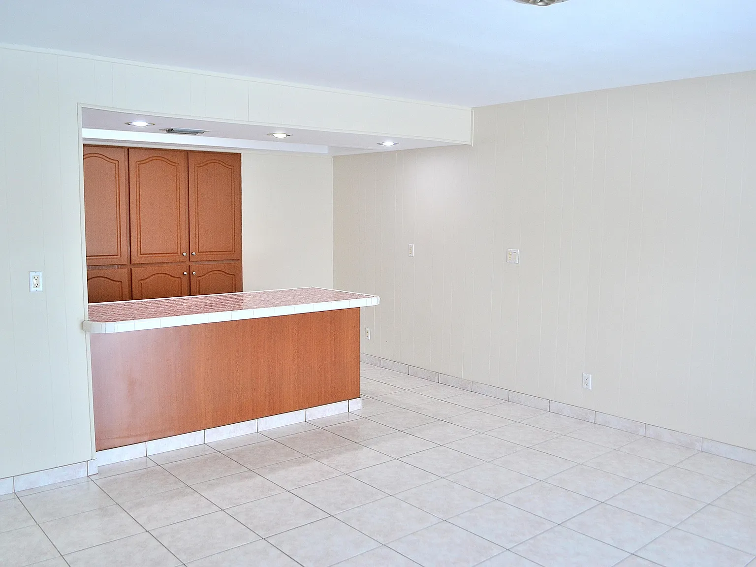 2 bed, 2.0 bath, 1210 sqft, $2,150 — Photo 3