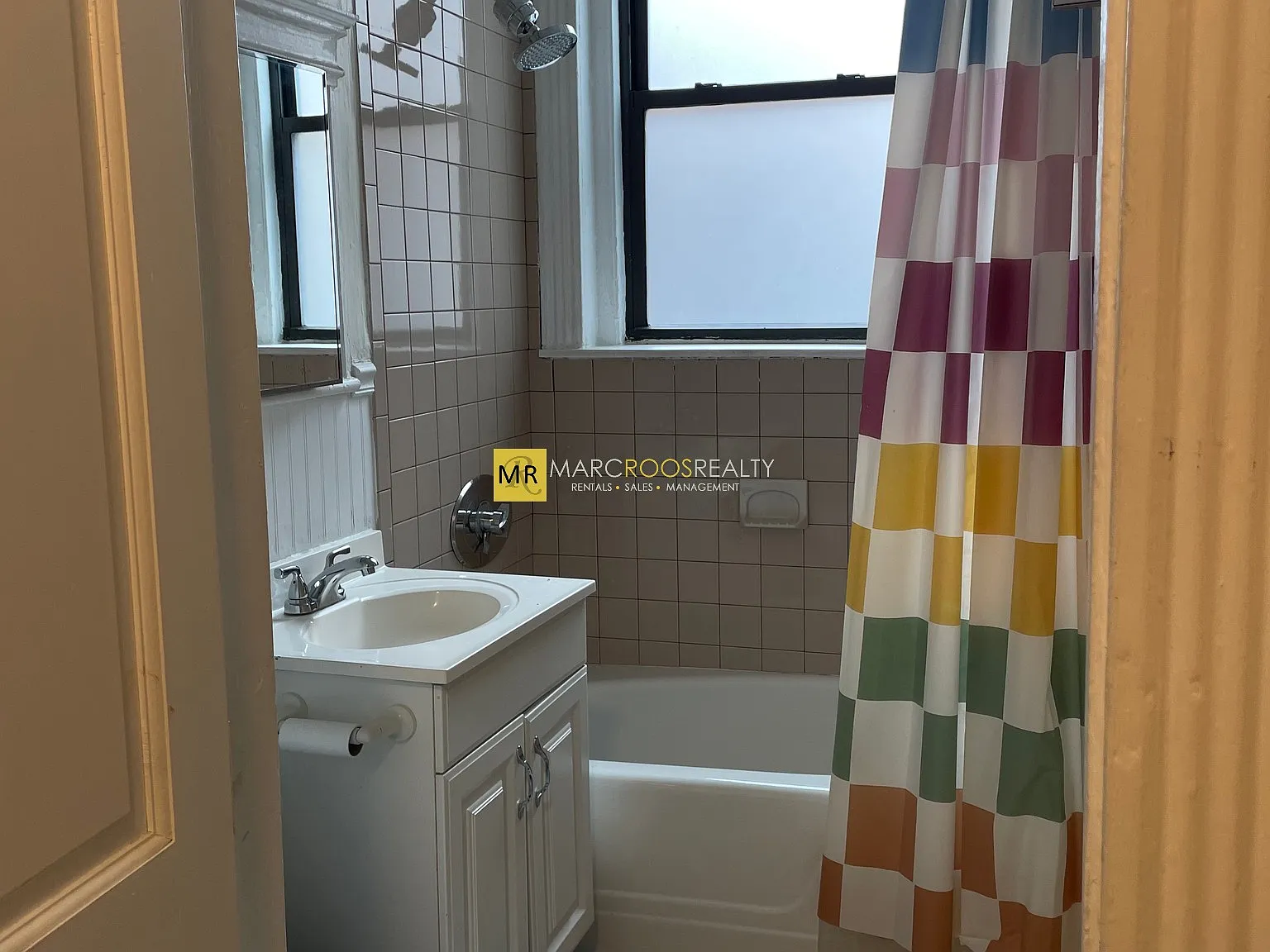 2 bed, 1.0 bath, 630 sqft, $2,900 — Photo 3