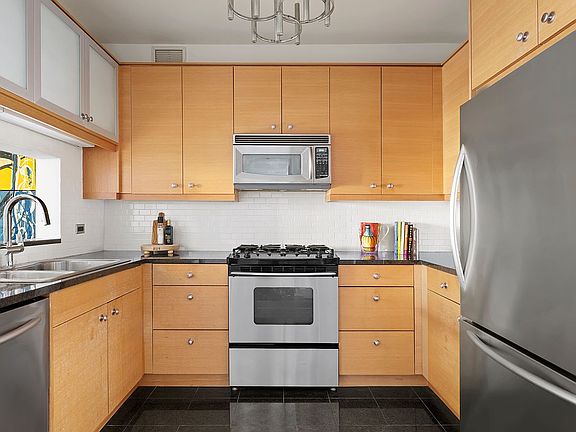 5th image of 120 Riverside Blvd #Ph1j