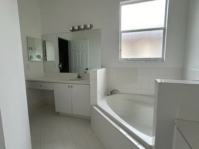 12885 SW 134th St — Photo 29