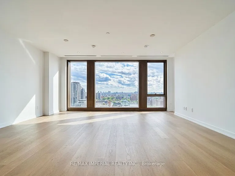1315 Bay St #1802 — Photo 5
