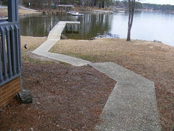 2nd image of 2186 Leisure Rd