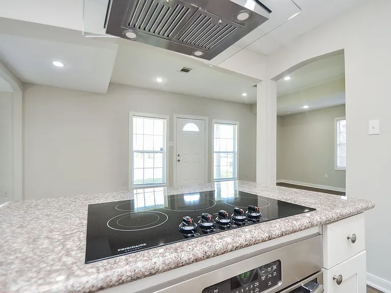 5238 Keystone St — Photo 14