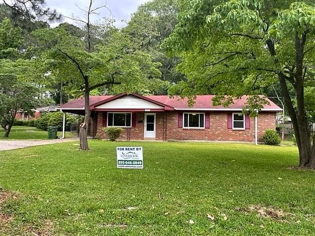 1st image of 109 Holliday Dr