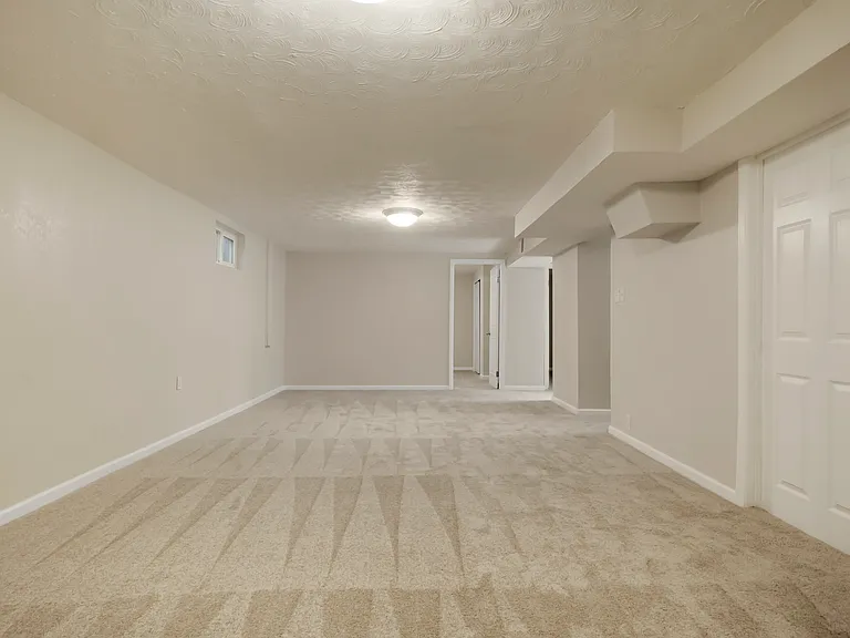 6023 Holland St — Photo 25
