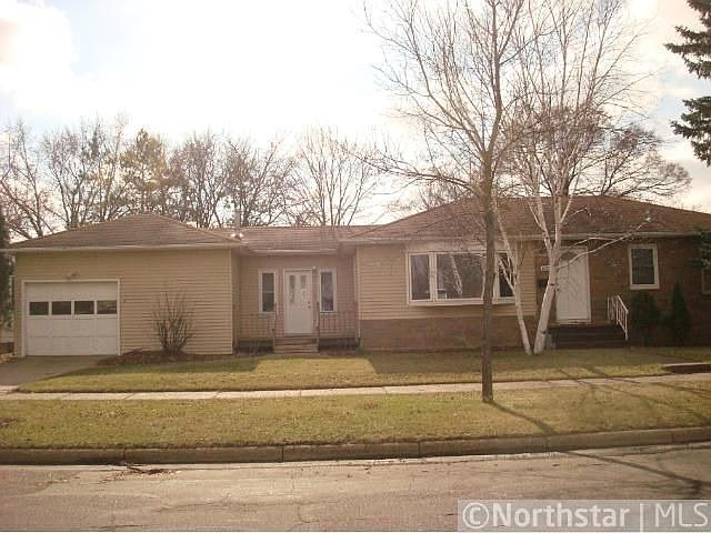 1st image of 1027 12th Ave N