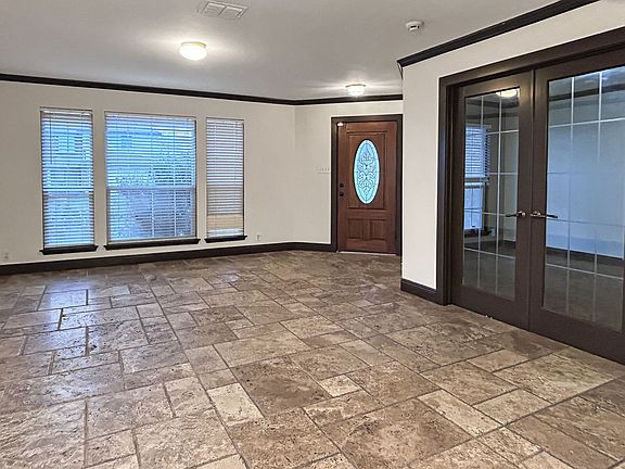 4th image of 4602 Echo Lake Dr