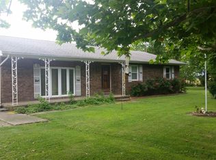 540 Rice Rd, Nashville, IL 62263