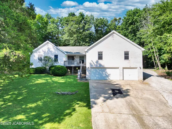 1613 Marion Dr, Lake Sherwood, MO 63357