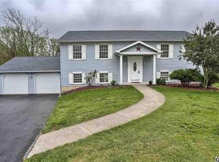 106 Clydesdale Ct, Etters, PA 17319