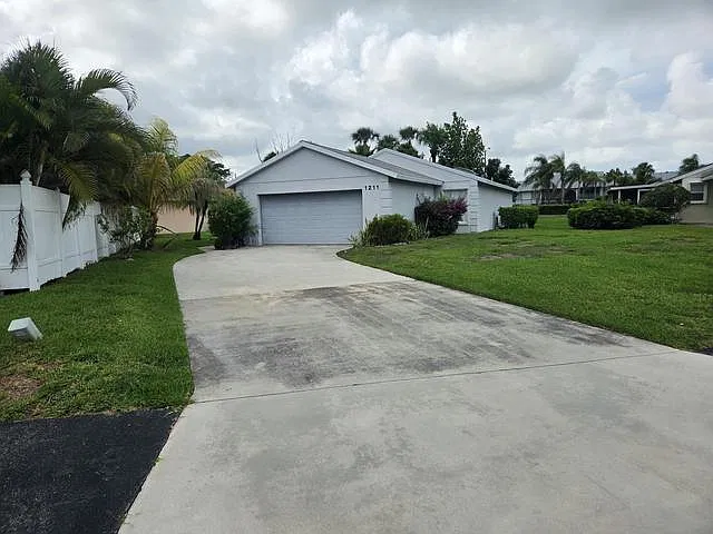 3 bed, 1367 sqft, $3,000 — Photo 1