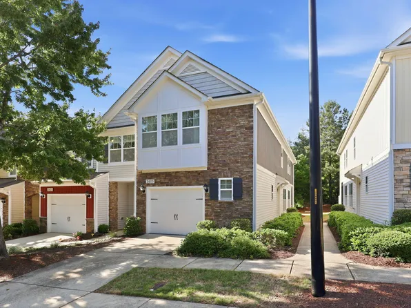 2423 Memory Ridge Dr, Raleigh, NC 27606