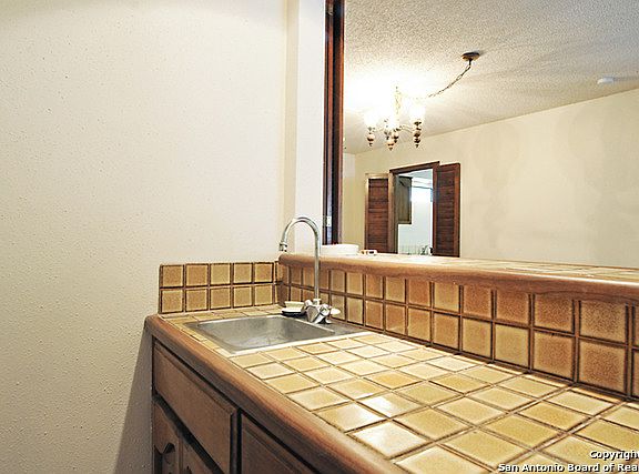 4th image of 13310 Lobelia Dr