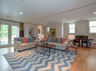 1661 N Astor St #1661, Milwaukee, WI 53202