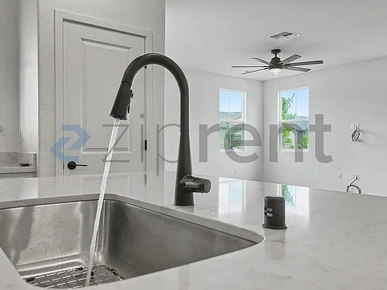 10110 Elise Way — Photo 19