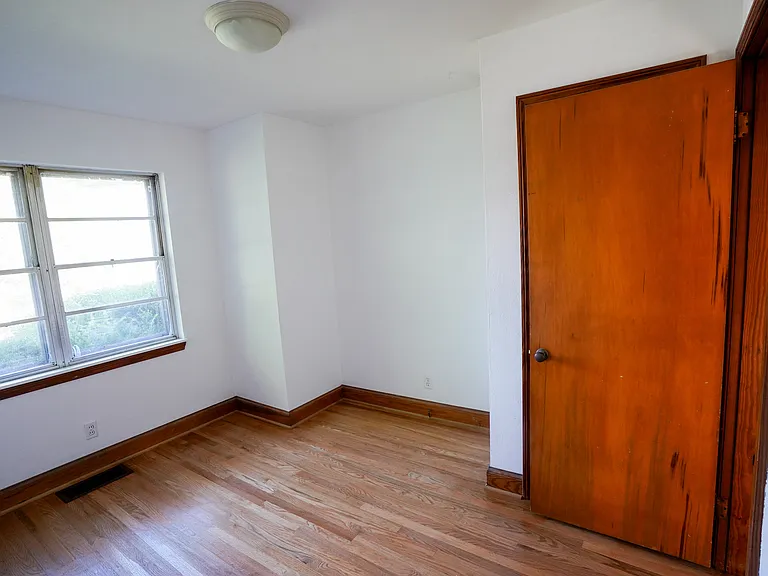 43 Hilltop Rd — Photo 11