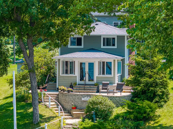 3285 Round Lake Hwy, Manitou Beach, MI 49253