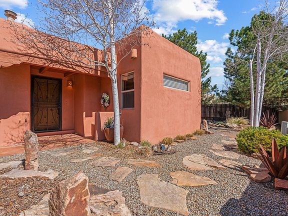 3rd image of 6651 Camino Rojo