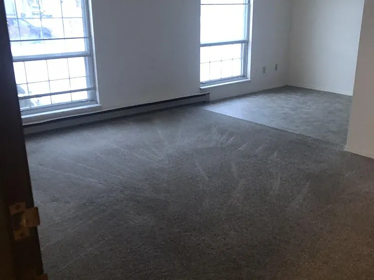 144 S 1st St #2N — Photo 6