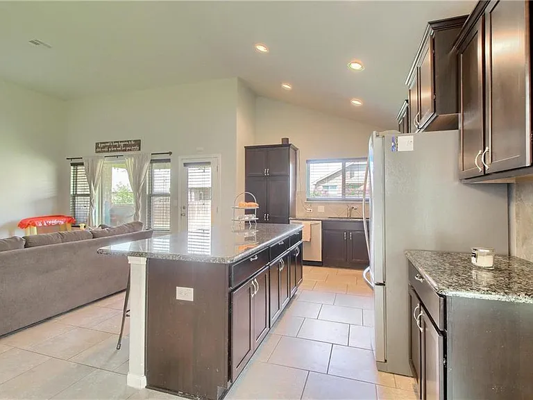 1921 Tawakoni Dr — Photo 20