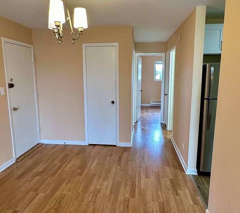 4060 Jennifer Ln Arlington Heights IL Zillow