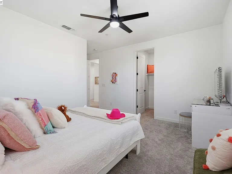 1550 Plumas Dr — Photo 38